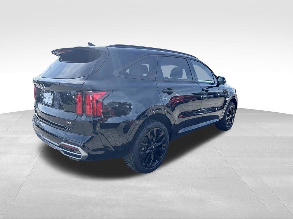 Certified 2023 Kia Sorento SX AWD/4WD image 7