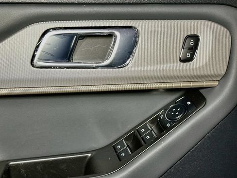New 2026 Ford Explorer Active AWD/4WD image 15