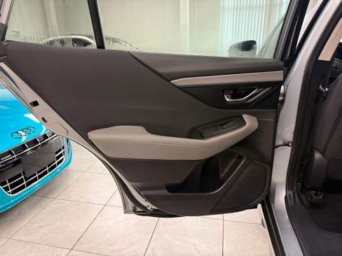 Used 2020 Subaru Outback Premium image 17