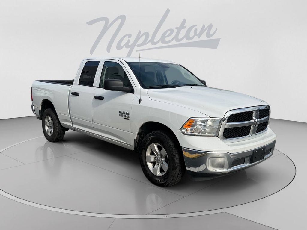 Used 2024 RAM 1500 Classic SLT AWD/4WD image 8