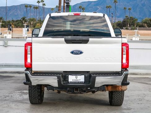 Used 2024 Ford F250 XLT w/ FX4 Off-Road Package image 8