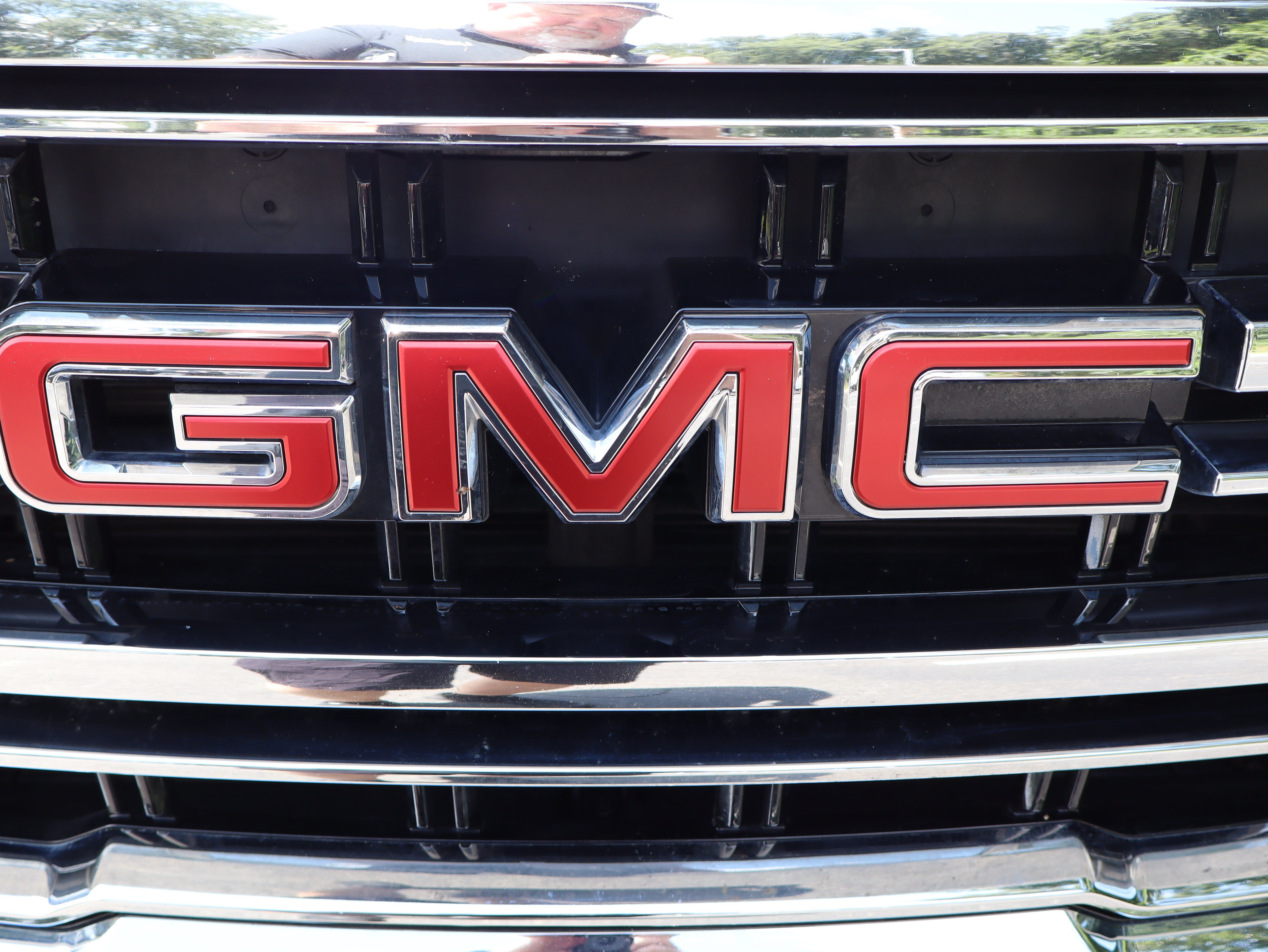 Used 2023 GMC Yukon SLT RWD image 62