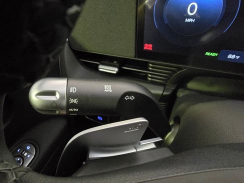 New 2025 Hyundai Ioniq 5 SEL image 18