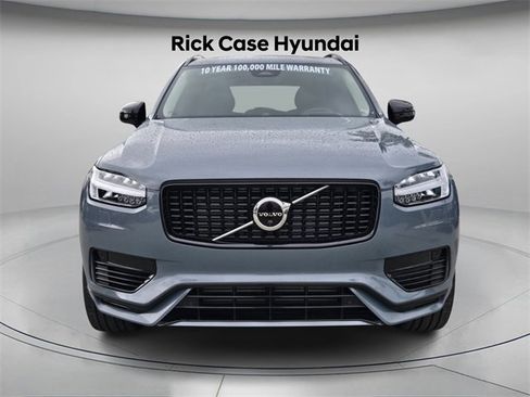 Used 2023 Volvo XC90 T8 Ultimate w/ Lounge Package image 5