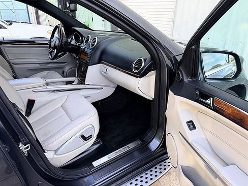 Used 2010 Mercedes-Benz GL 320 BlueTEC 4MATIC image 15
