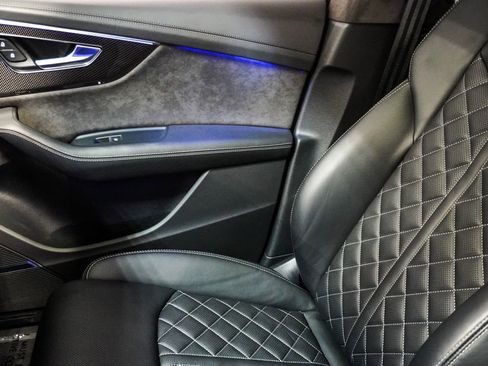 Used 2021 Audi SQ8 Prestige w/ Prestige Package image 31