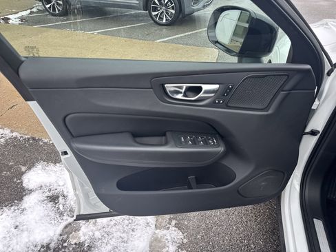 Used 2023 Volvo XC60 B5 Plus w/ Climate Package image 23