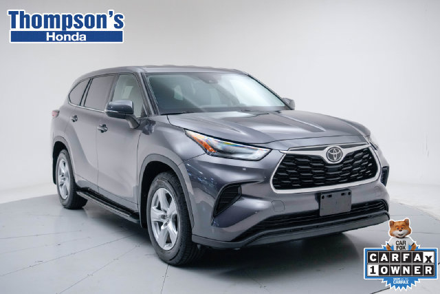 Used 2021 Toyota Highlander L AWD/4WD image 1