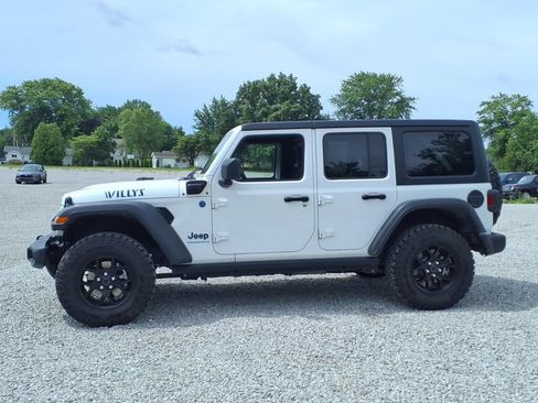 Used 2025 Jeep Wrangler Unlimited Sport S 4xe AWD/4WD image 11