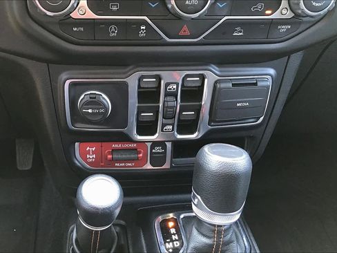 Used 2022 Jeep Gladiator Mojave w/ Trailer Tow Package image 34