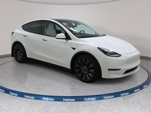 Used 2024 Tesla Model Y Performance AWD/4WD image 4