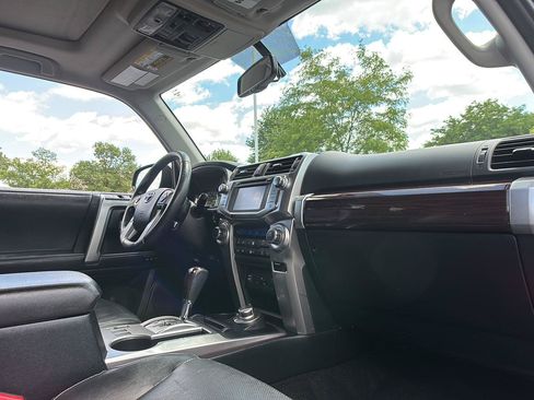 Used 2017 Toyota 4Runner Limited AWD/4WD image 15