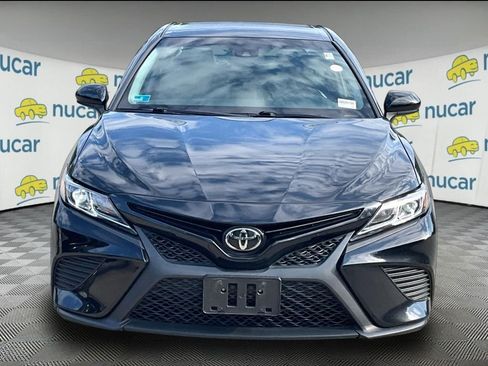 Used 2018 Toyota Camry SE w/ Protection Package (Q2) FWD image 2