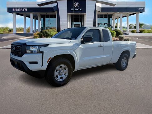 Used 2022 Nissan Frontier S RWD image 8