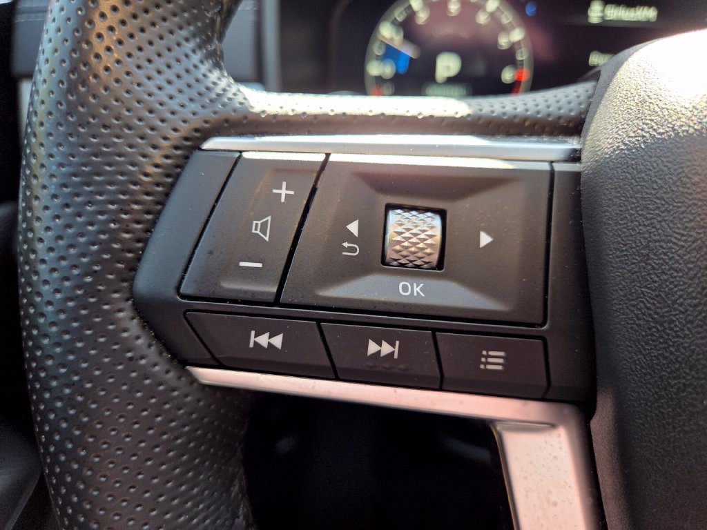 Used 2024 Mitsubishi Outlander SEL FWD image 13