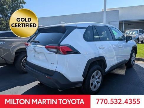 Used 2023 Toyota RAV4 LE FWD image 3
