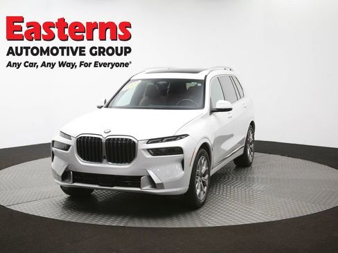 Used 2023 BMW X7 xDrive40i w/ Executive Package image 59