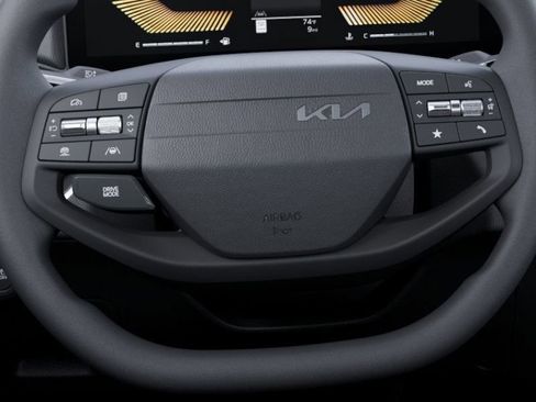 New 2025 Kia K4 FWD image 22