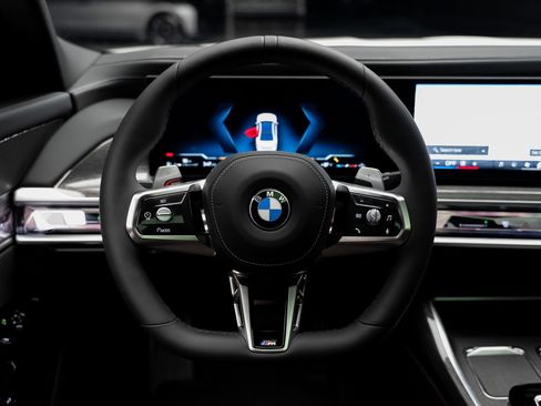 Used 2026 BMW 740i RWD image 41
