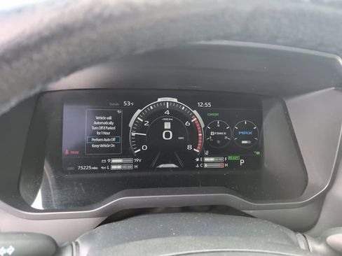 Used 2022 Toyota Tundra Platinum w/ Advanced Package AWD/4WD image 19