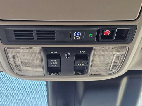 Used 2019 Honda Odyssey Elite image 36
