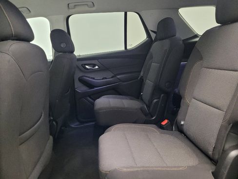 Used 2019 Chevrolet Traverse LT w/ LPO, Blackout Package AWD/4WD image 18