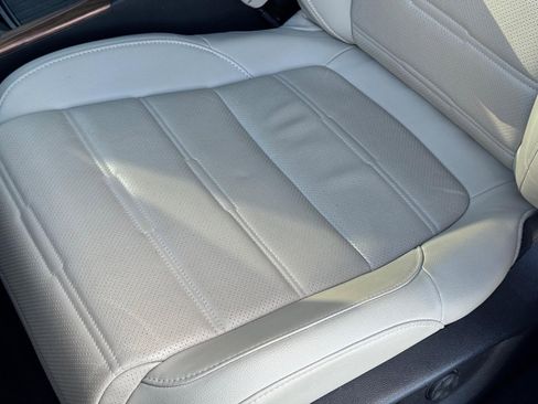 Certified 2021 Honda CR-V Touring image 27