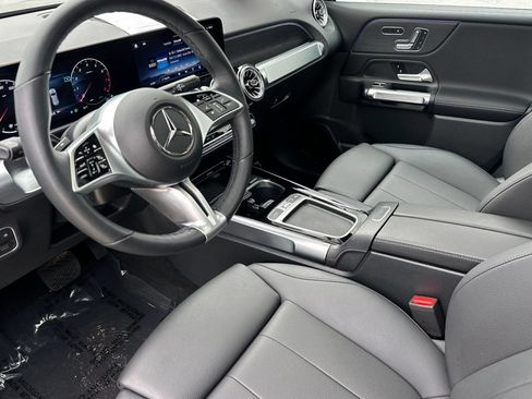 Certified 2026 Mercedes-Benz GLB 250 4MATIC image 11