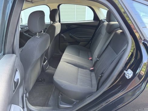 Used 2018 Ford Focus S FWD image 23