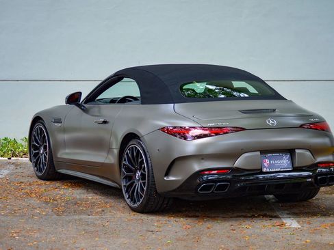 Used 2022 Mercedes-Benz SL 55 AMG 4MATIC image 11