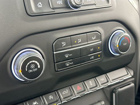 Used 2025 Chevrolet Silverado 1500 Custom RWD image 15