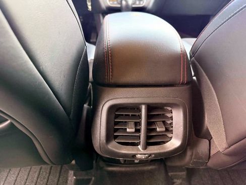 Used 2015 Jeep Cherokee Trailhawk w/ Cold Weather Group AWD/4WD image 14