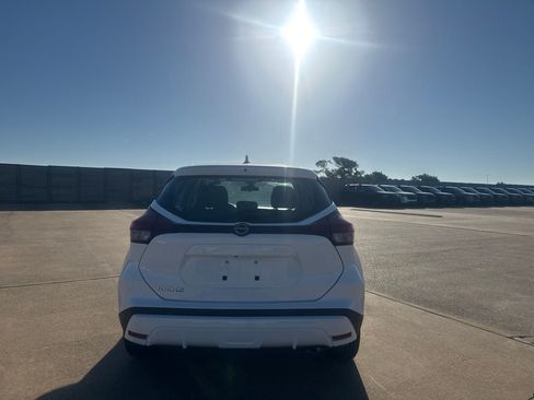 Certified 2023 Nissan Kicks S FWD image 17