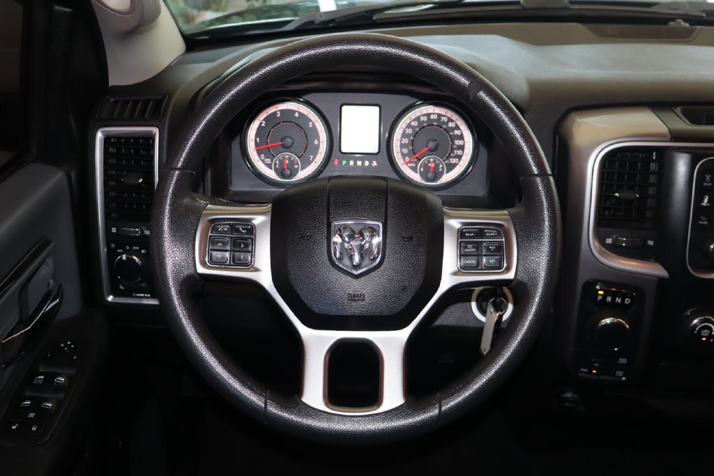 Used 2021 RAM 1500 Classic SLT AWD/4WD image 17