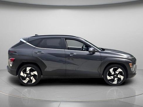 Used 2024 Hyundai Kona Limited FWD image 7