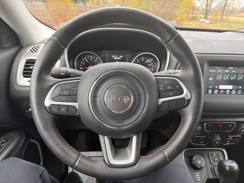 Certified 2021 Jeep Compass Latitude image 3