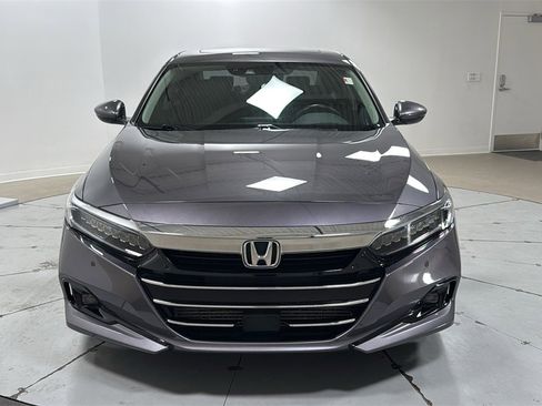 Used 2021 Honda Accord Touring image 2