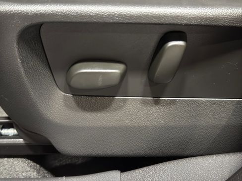 Used 2023 Buick Envision Preferred w/ Sport Touring Package image 18