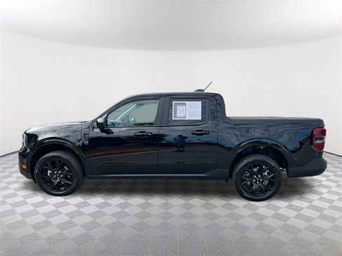 Used 2025 Ford Maverick Lariat w/ Black Appearance Package image 8
