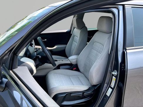 Used 2025 Honda HR-V LX image 16