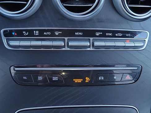 Used 2022 Mercedes-Benz GLC 300 image 16