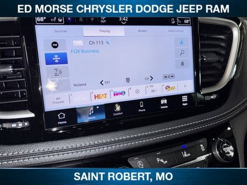 New 2026 Chrysler Pacifica Select FWD image 14