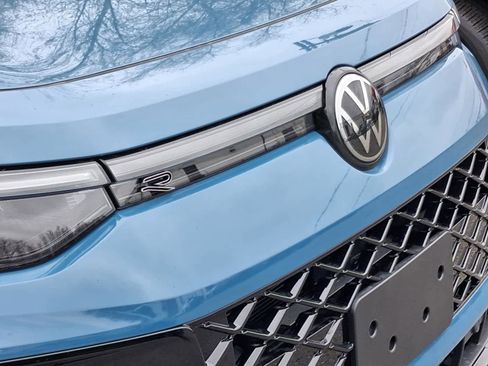 New 2026 Volkswagen Tiguan SE R-Line AWD/4WD image 5