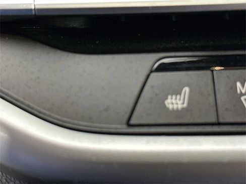 Used 2022 BMW X5 xDrive40i w/ Premium Essential Package image 17