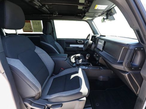 Used 2025 Ford Bronco 2-Door AWD/4WD image 21