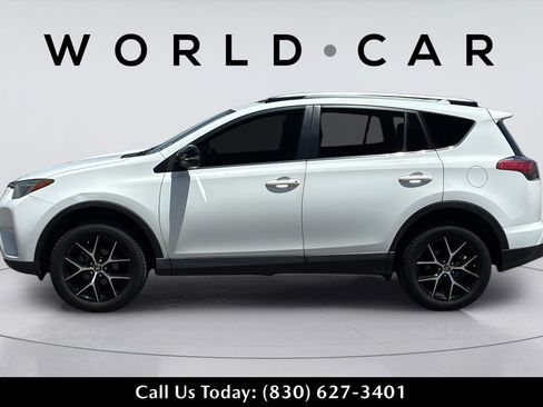 Used 2018 Toyota RAV4 SE w/ Power Extra Value Package FWD image 11