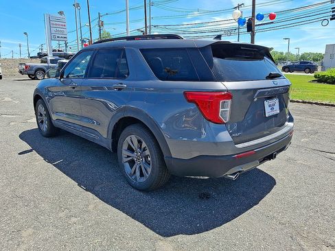 Certified 2023 Ford Explorer XLT w/ Equipment Group 202A AWD/4WD image 28