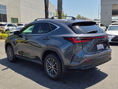 Used 2025 Lexus NX 250 FWD w/ Accessory Package (2T) image 7