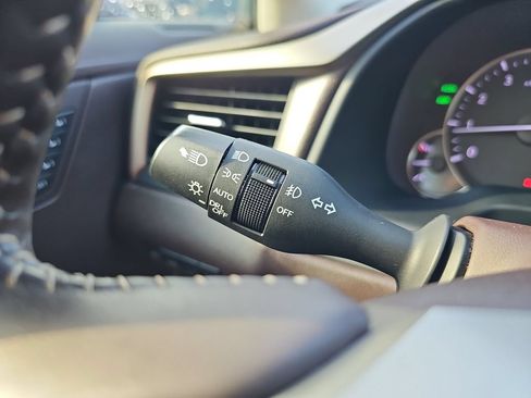 Used 2019 Lexus RX 350 FWD w/ Premium Package image 36