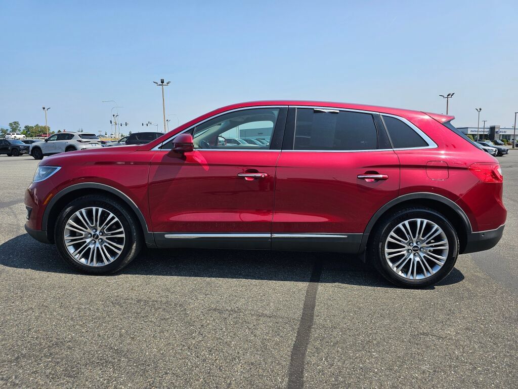 Used 2018 Lincoln MKX Reserve AWD/4WD image 2